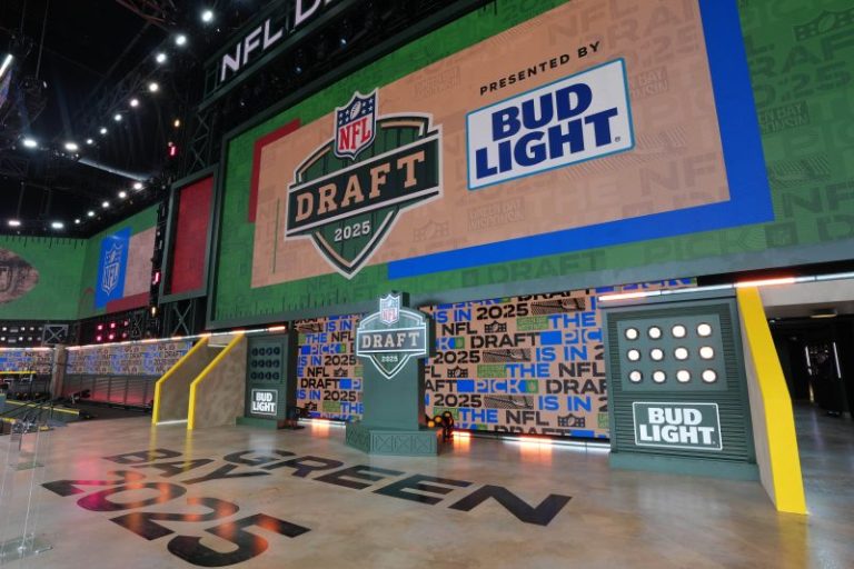 2025 NFL draft grades: Live breakdown for each pick in first round