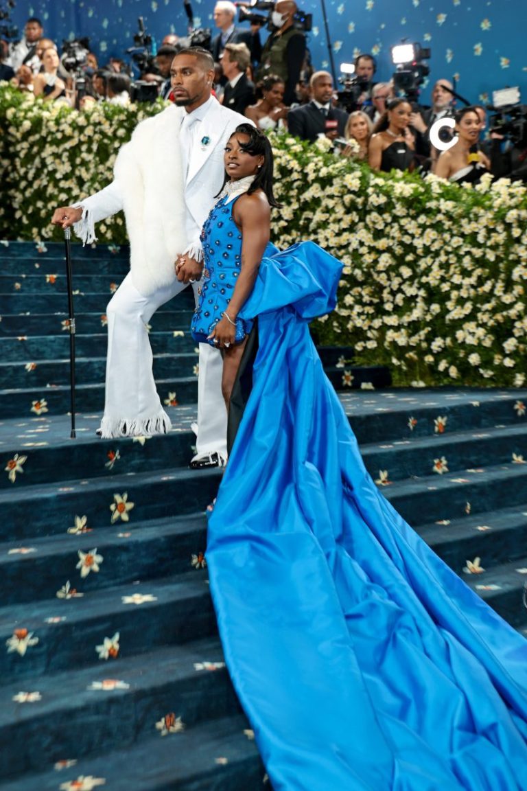 Simone Biles and Jonathan Owens make fashion splash at 2025 Met Gala