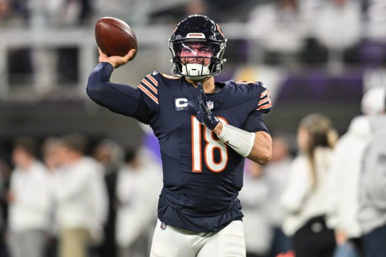 Bears face Super Bowl champion Eagles in ‘Black Friday’ game
