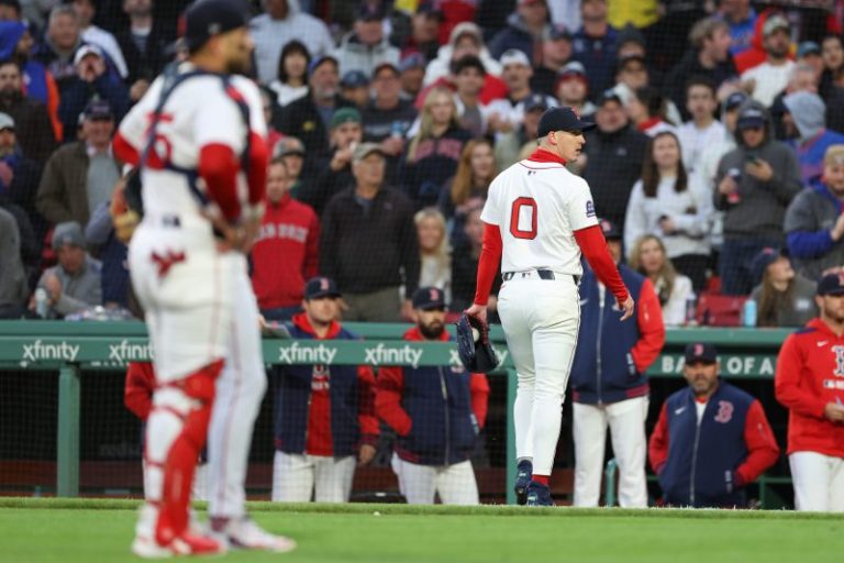 WATCH: Red Sox pitcher, manager ejected for arguing missed call