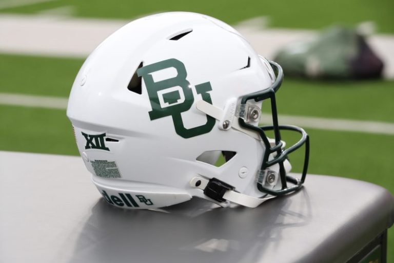 Baylor defensive lineman Alex Foster dies after shooting