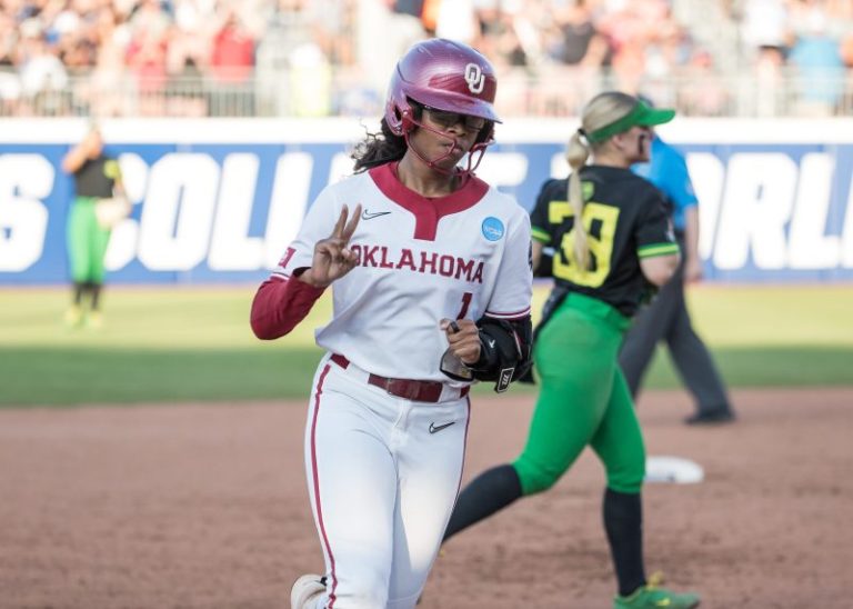 Oklahoma-Oregon softball highlights: Sooners win WCWS elimination game
