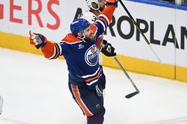 Oilers beat Panthers in OT after Game 1 rally: Highlights