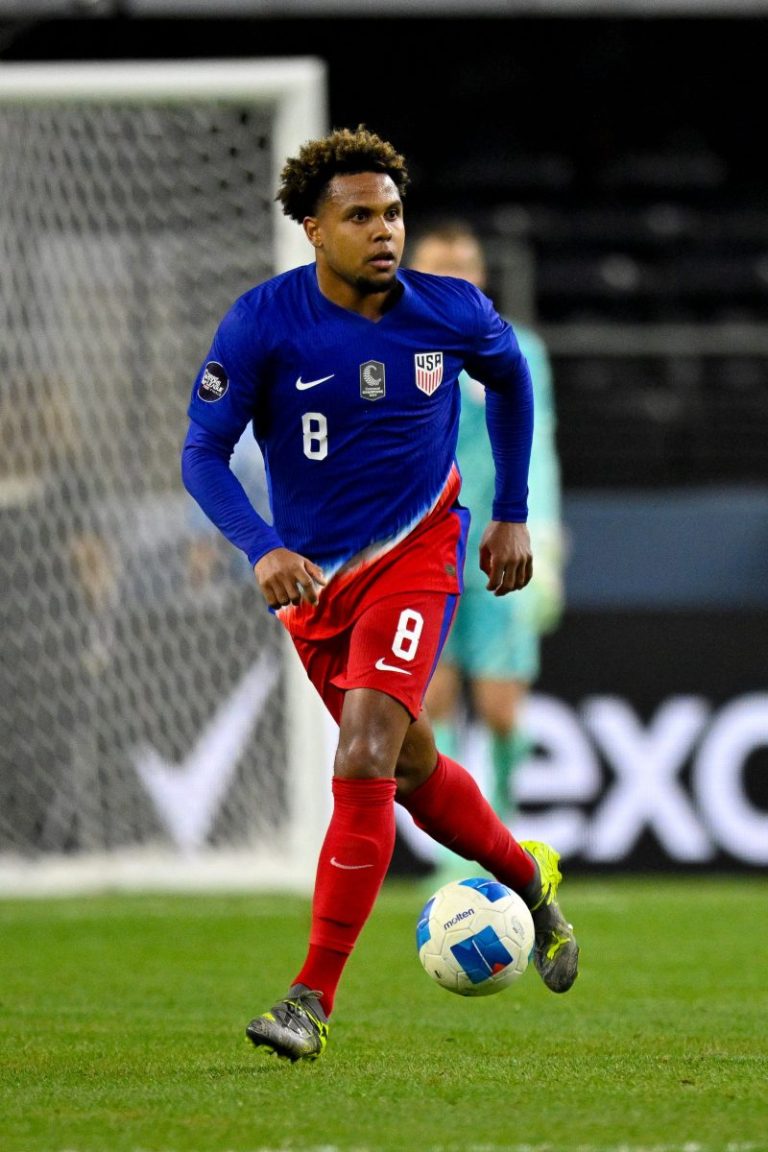 USMNT teammate defends Pulisic amid feisty Donovan comments