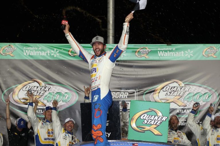 Chase Elliott wins crash-filled Atlanta race: Highlights, results