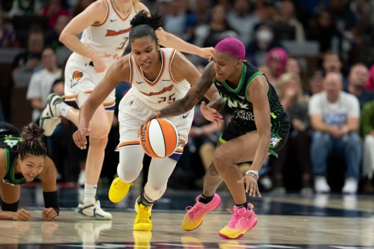 Mercury claw back from 20-point deficit to stun Lynx, even series