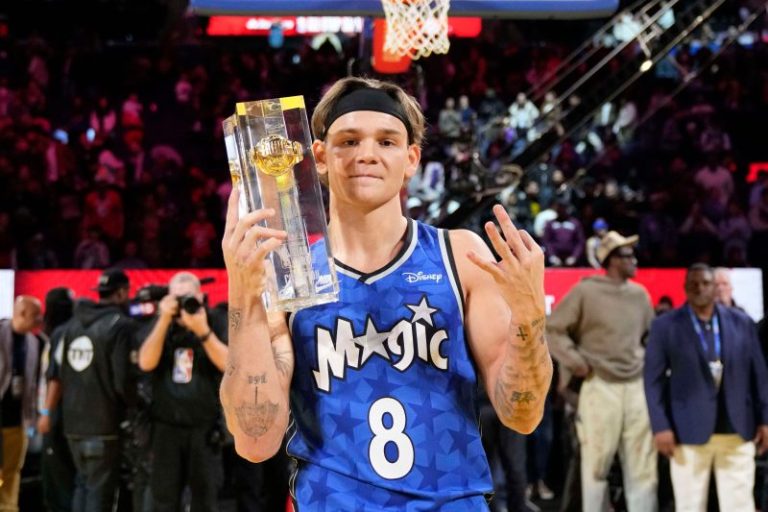Report: Pacers sign 3-time slam dunk champion as injuries pile up