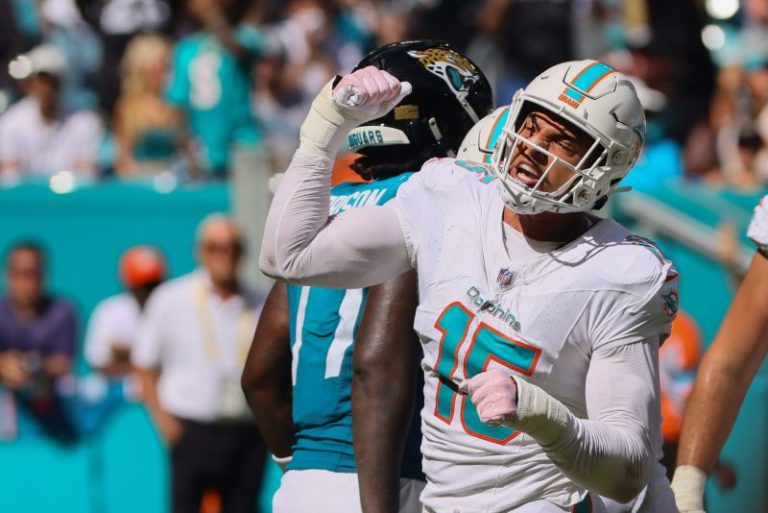 Four NFL trade deadline deals USA TODAY insiders want to see