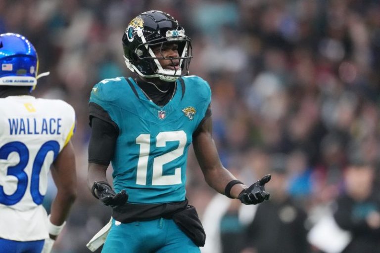 Jaguars’ Travis Hunter set to miss time with knee injury