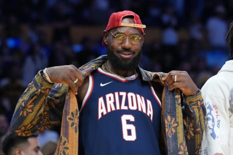 LeBron James injury update: Lakers star remains unavailable